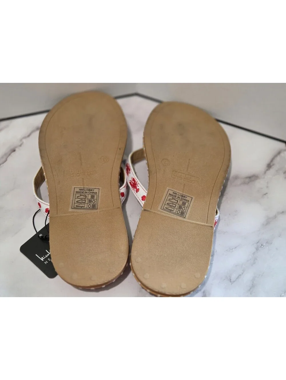 Nicole Miller New York Lobster Print Flip Flop Sandals Women's Size 7.5 NWT